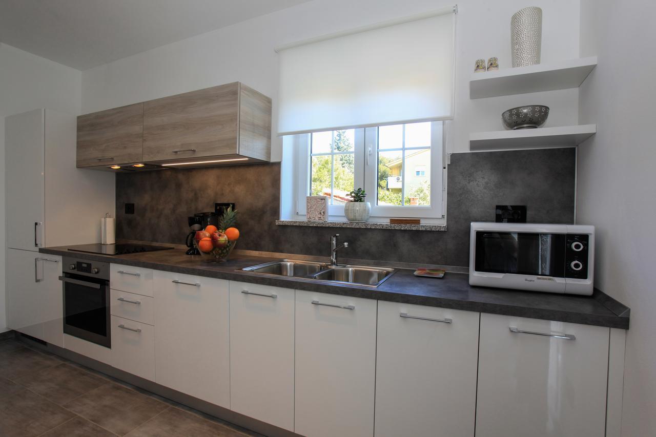 Apartments Fiora *