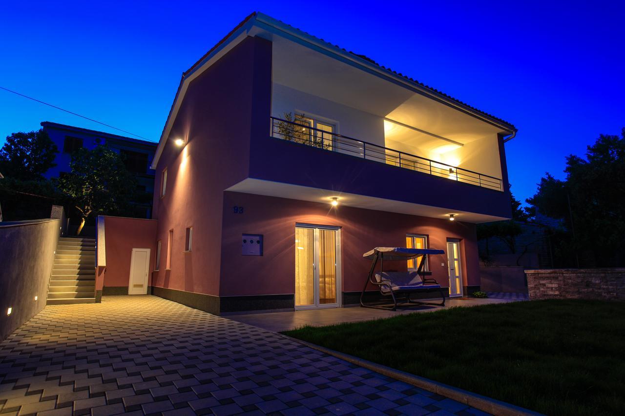 Apartments Fiora *