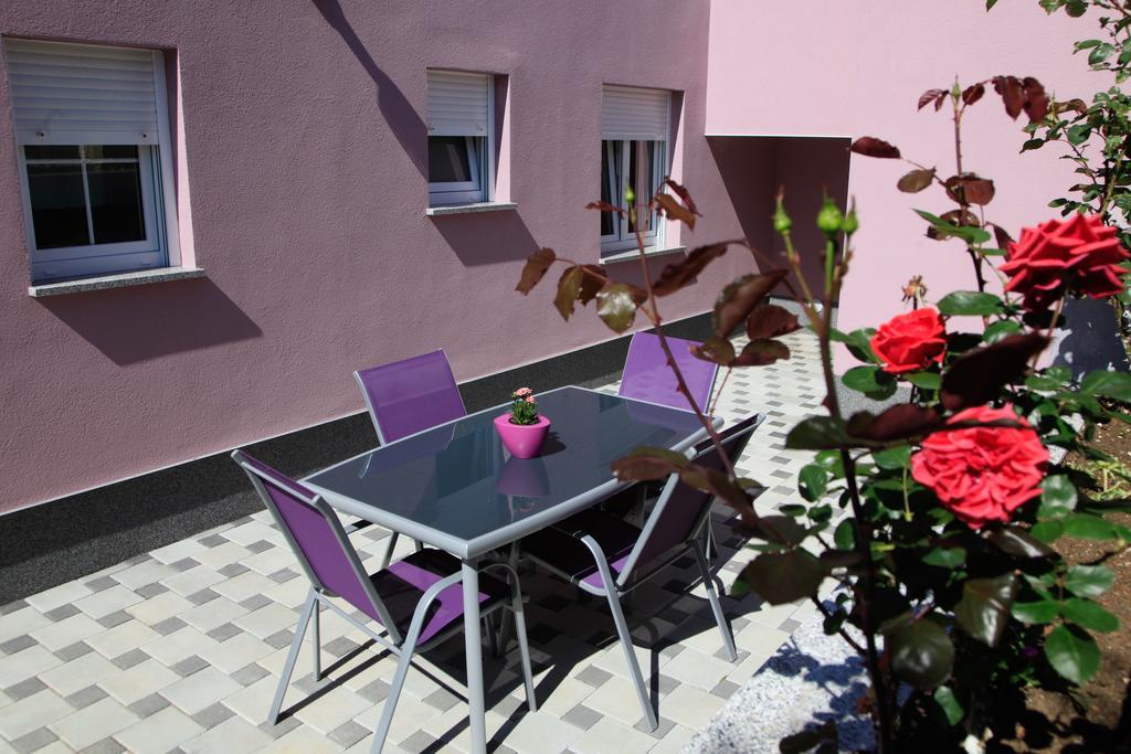 Apartments Fiora *